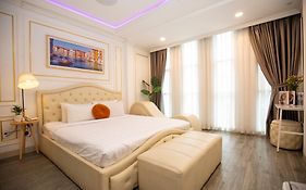 Quy Hung Hotel